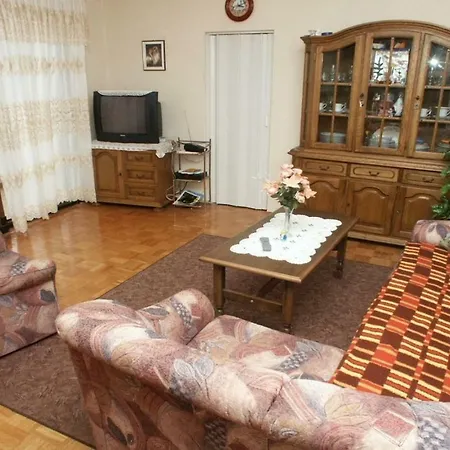 Za Apartment Kali